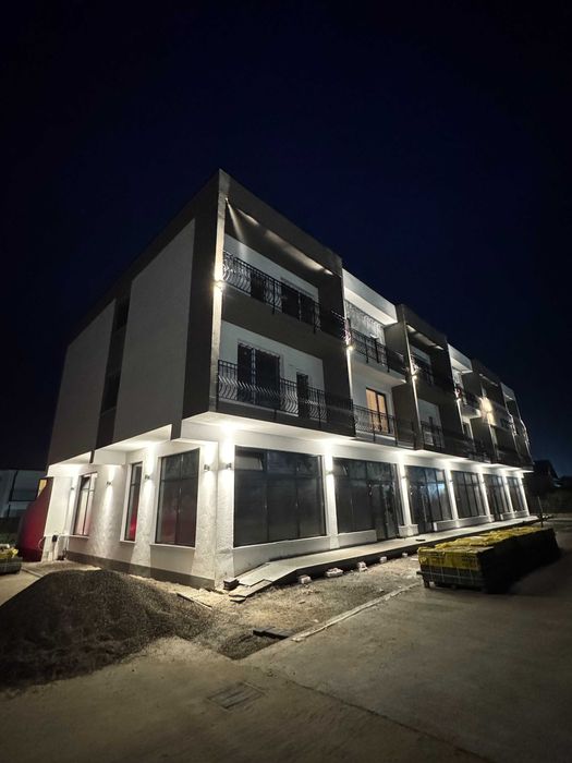 Spațiu comercial 330 mp de închiriat – Bucov, acces public