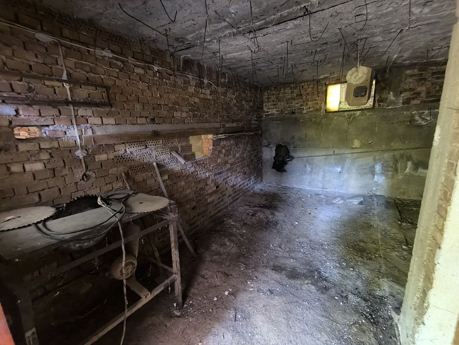 Продава се Къща в с. Тияновци, Област Видин - 320 кв.м за 76 €/кв.м - Снимка #15