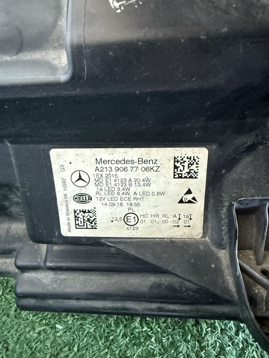 Far stanga dreapta Mercedes E class W213 Performance