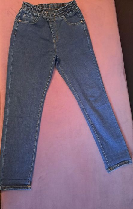 Нови  сини  дънки