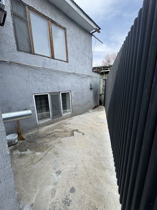 Продам 2 этажный дом, 2 соток