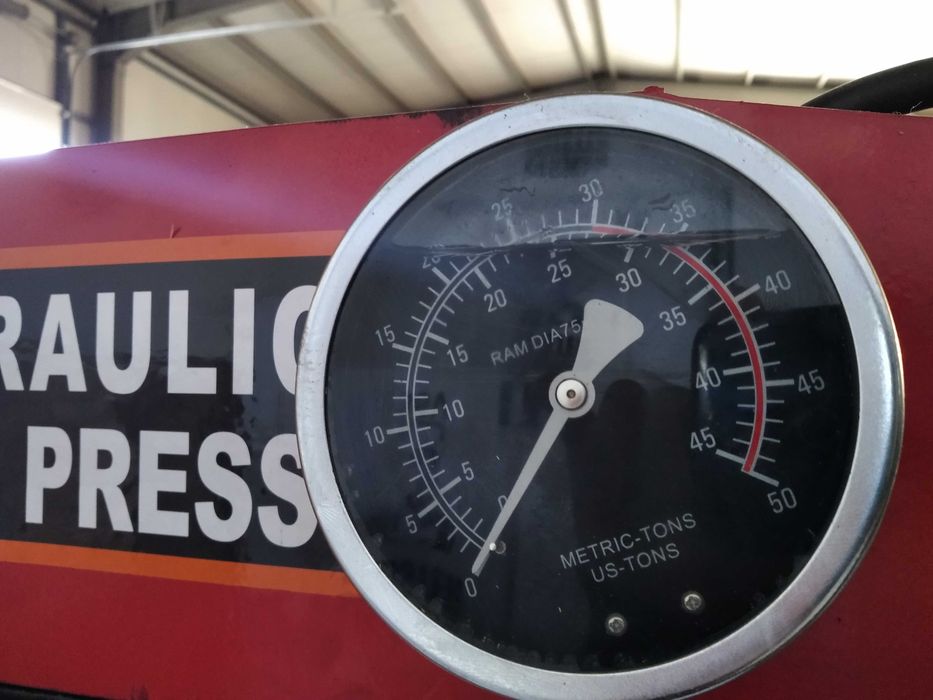 Хидравлична преса 30 тонна за избиване на лагери