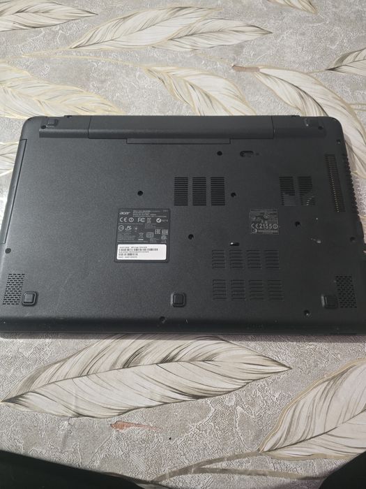 Продавам лаптопа на синът ми