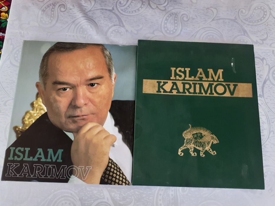 Продаеться разные энциклопедии