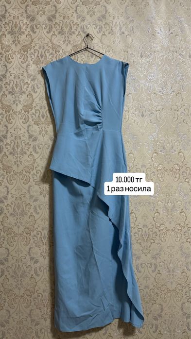 продам платья. цена договорная