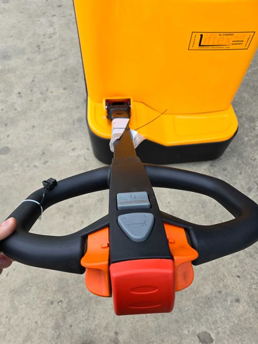 Liza electrica Transpaleta electrica Electrostivuitor Staker