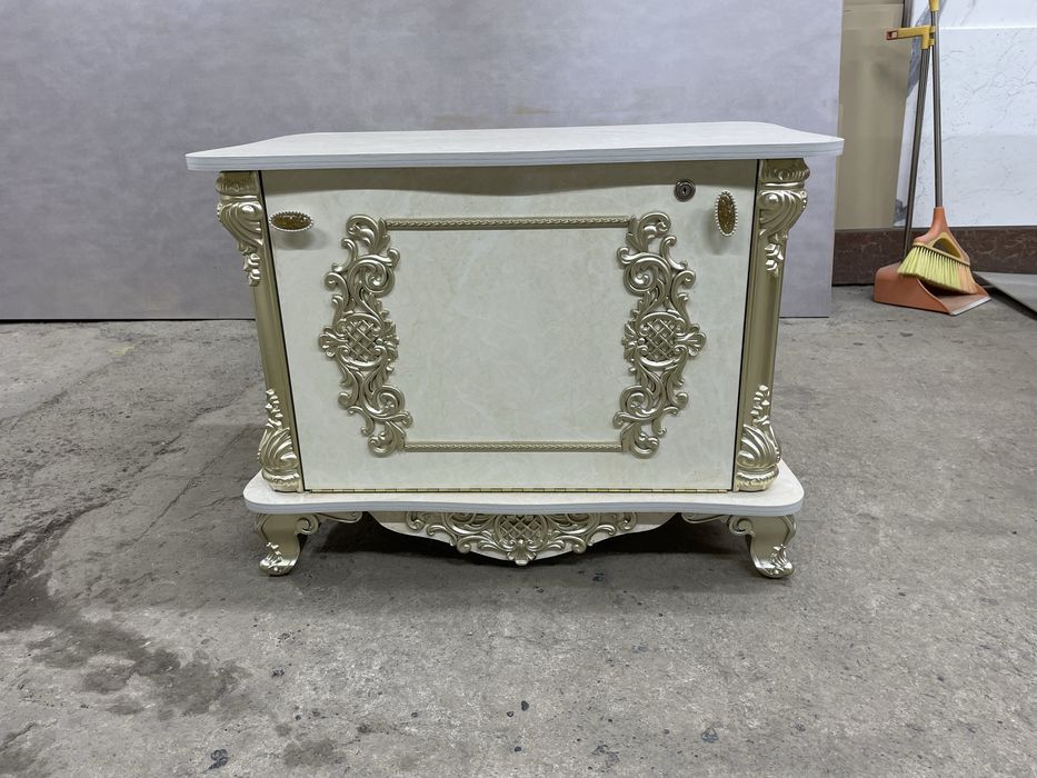 Mebel sandu sotiladi