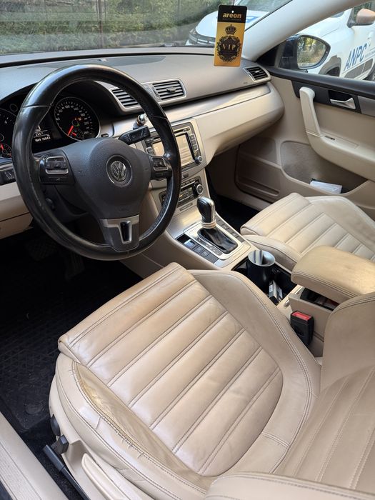 VW Passat B7 / 2012 / 2.0 TDI / 4motion / 170 CP / DSG / Led / Xenon / Camera