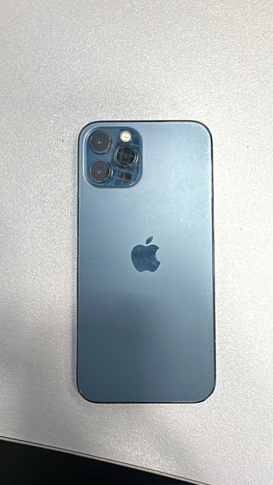 Продаю Iphone 12 Pro