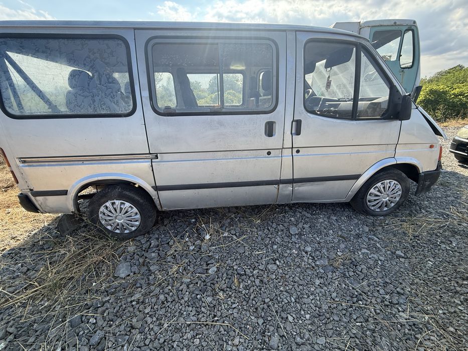 Форд транзит 2.0 бензин автомат 1994г  на части