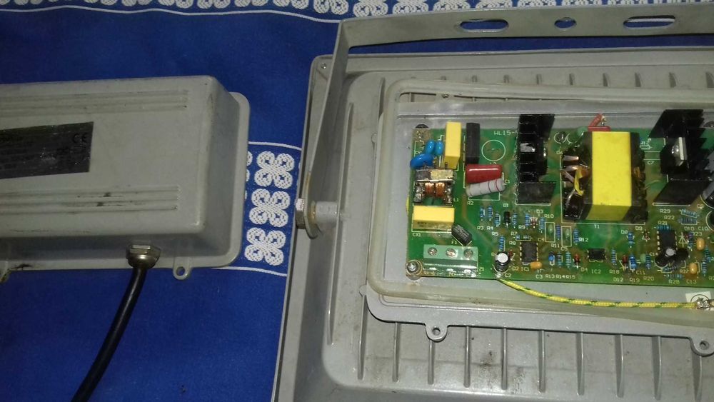 Proiectoare Led DEFECTE 50W-IP65-Dim.24X29