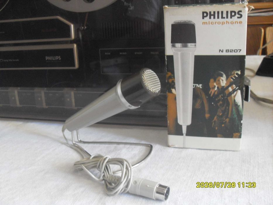 Продавам ролков магнетофон "PHILIPS" 4419