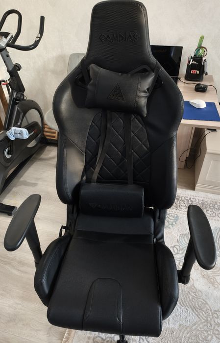 Компьютерное игровое кресло gamdias
