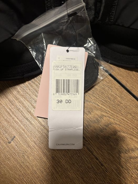 Calvin Klein-нов сутиен