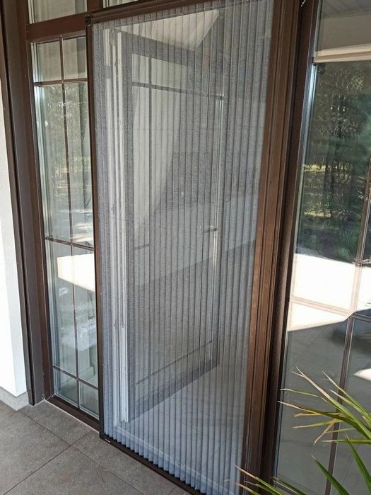 Москитная сетка на дверь плессе