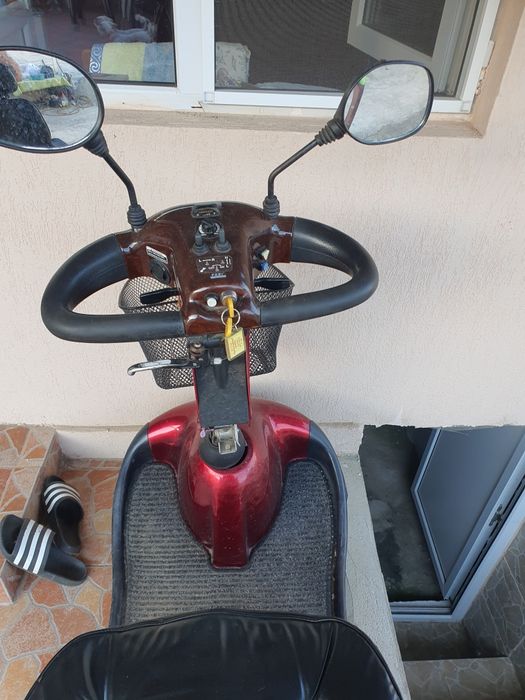Vand Scuter electric