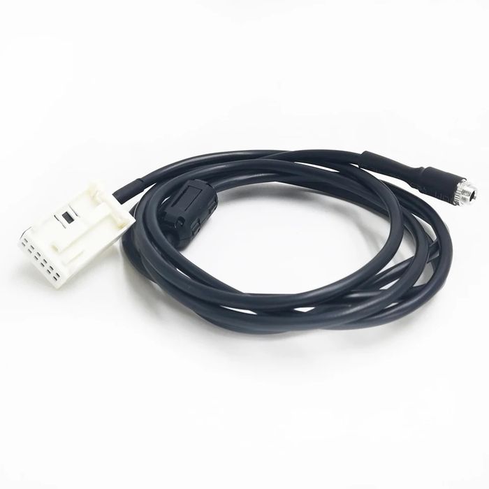Cablu aux in auxiliar BMW seria 1/3/5/6/7 E60 E61 E90 E91 E92 E87