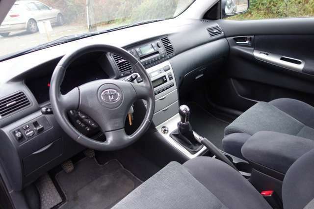 Toyota Corolla 2.0d4d 90к.с. hatchback на части