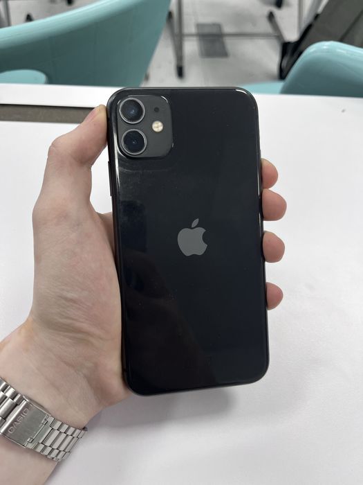 Продам iPhone 11