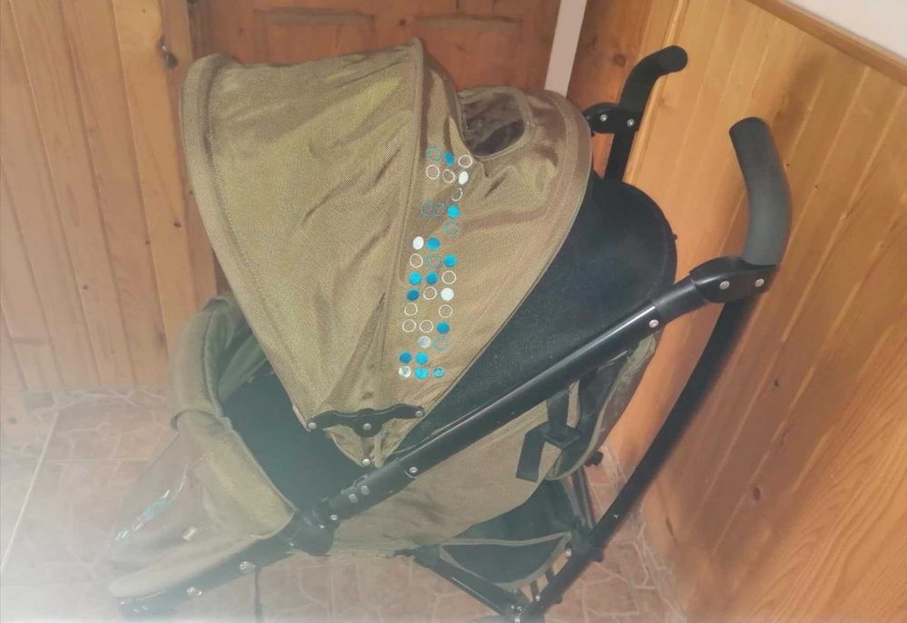 Бебешка количка Chipolino