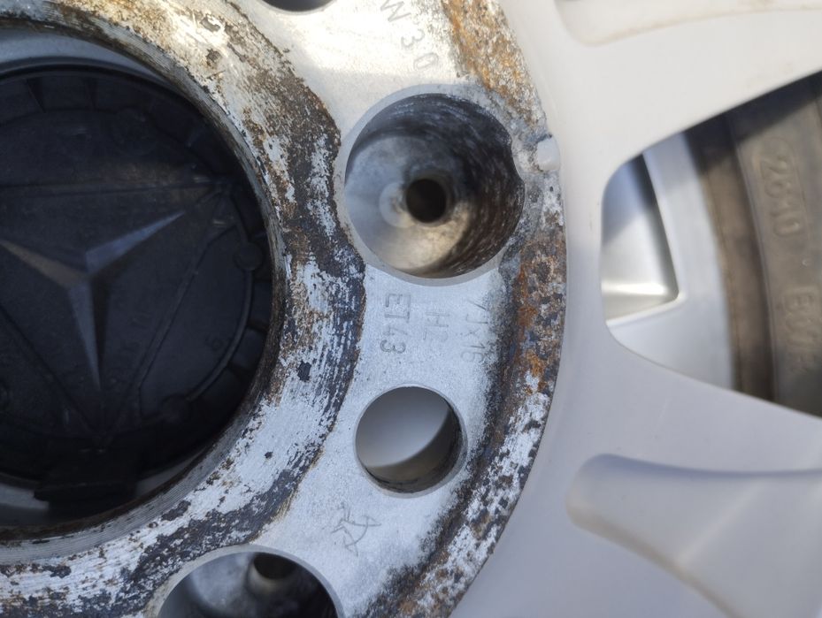 16 "Джанти с гуми за Мерцедес Ц класа W204