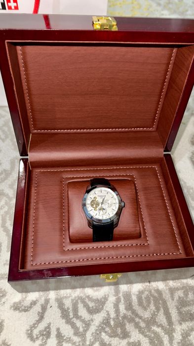 Tissot механически часы