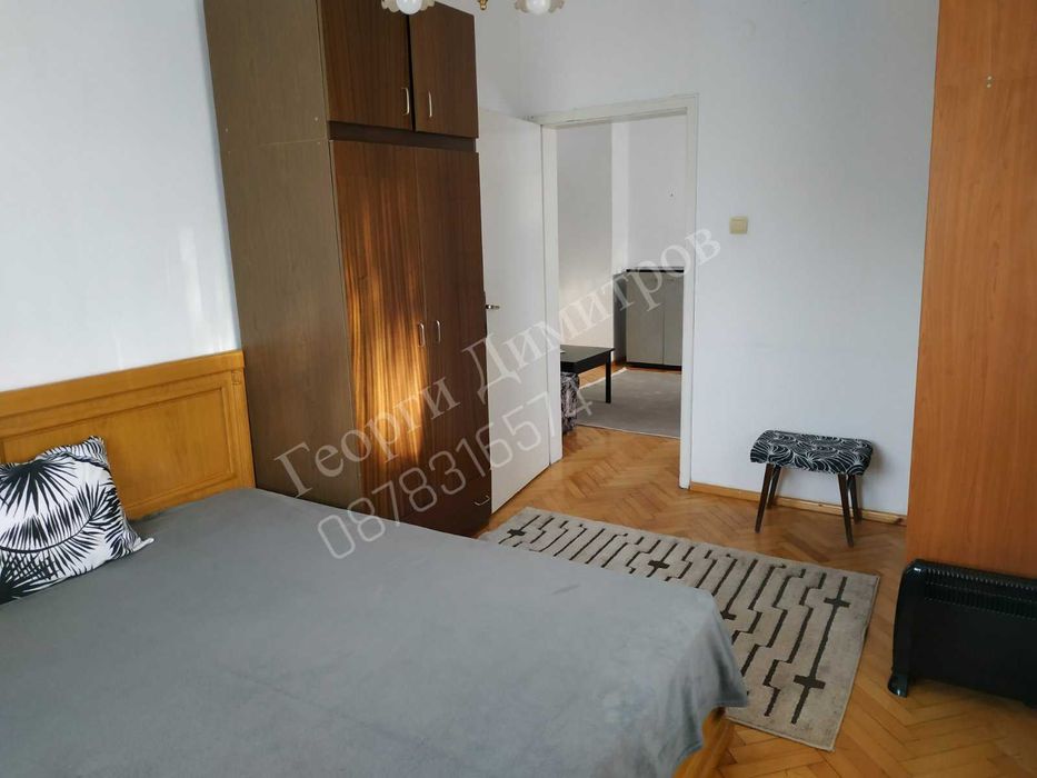 Дава се под наем Тристаен апартамент в Разград, Център - 80 кв.м за 400 € - Снимка #5