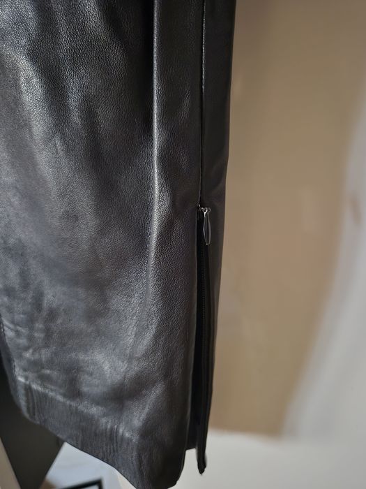 Pantaloni din piele naturala