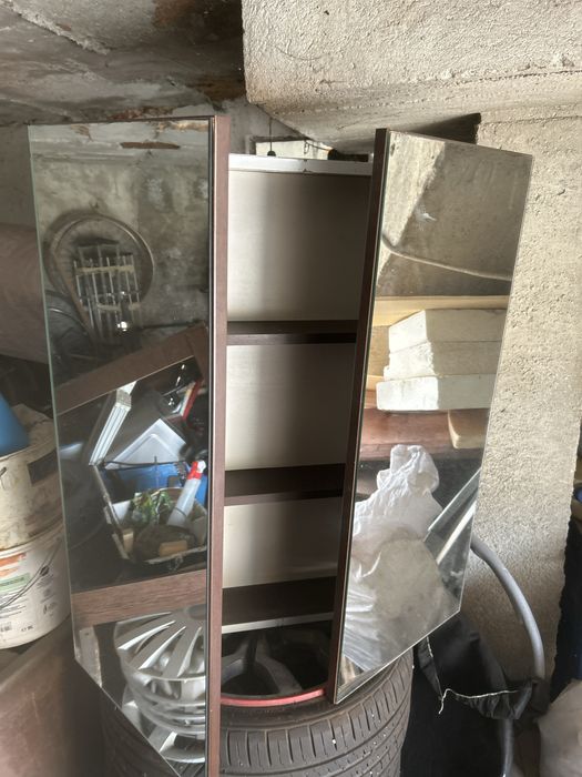 Mobilier baie (lavoar, masca, dulap cu oglinda, dulap medicamente)