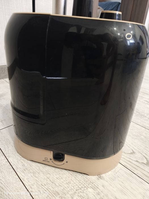 Продаем отпариватель Tefal ProStyle