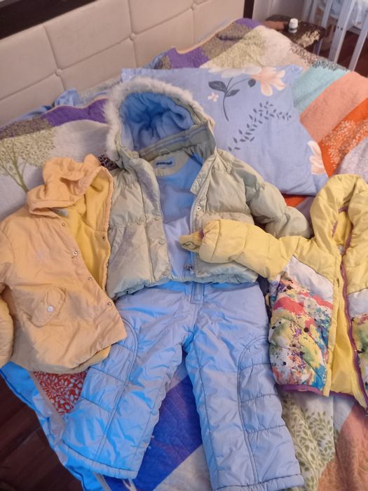 Отдам даром детские вещи.