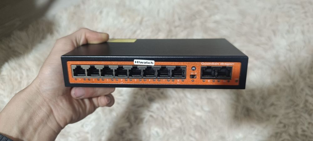 PoE коммутатор 8+2