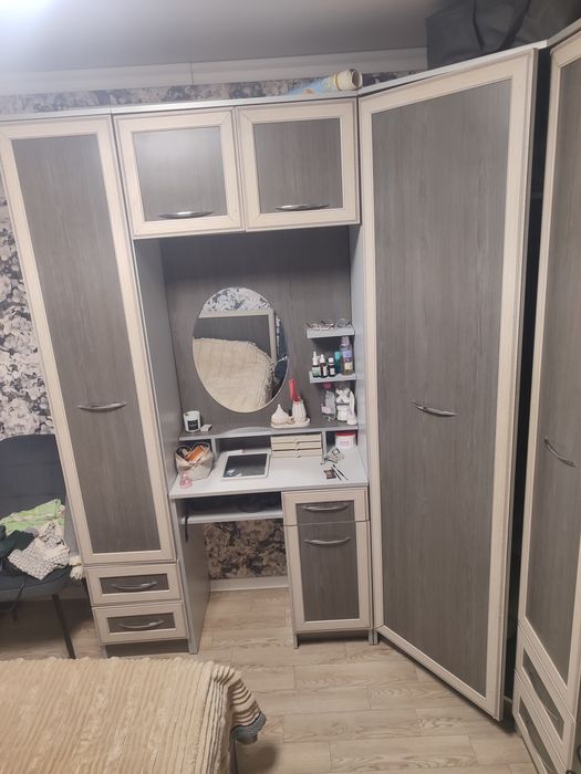 Продам спальный гарнитур
