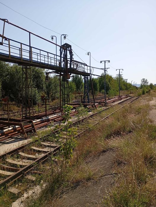 Vindem depozitul industrial de combustibil