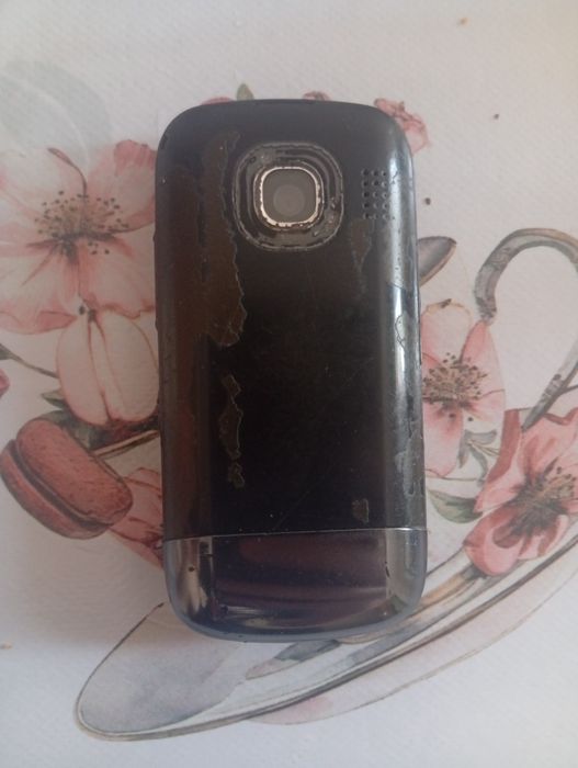 Nokia c2-06 в хорошем состоянии