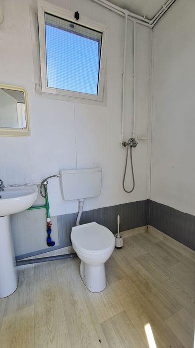 Container 9 m pentru birouri