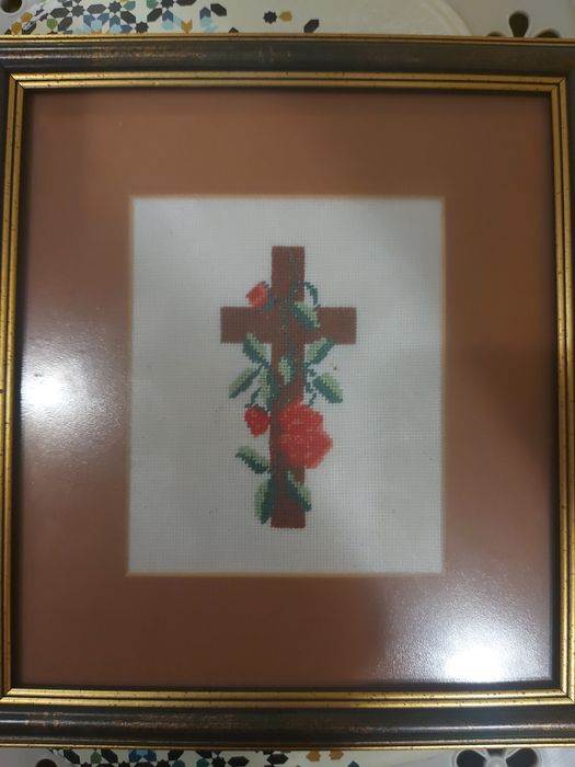 Гоблен кръст с розички