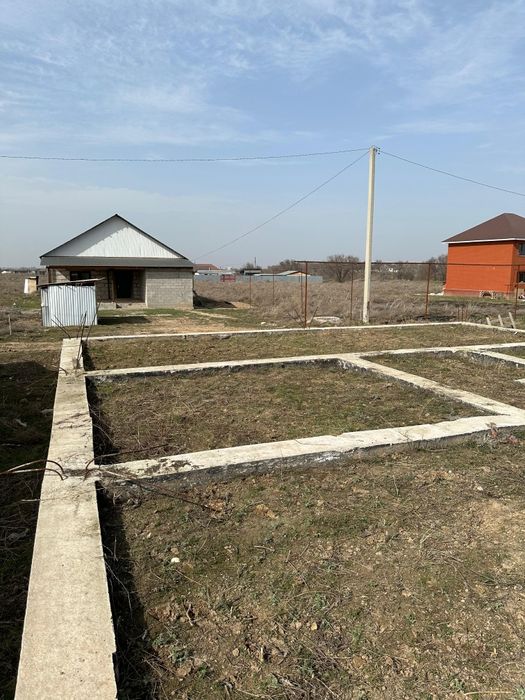 Участок 10 соток ровный