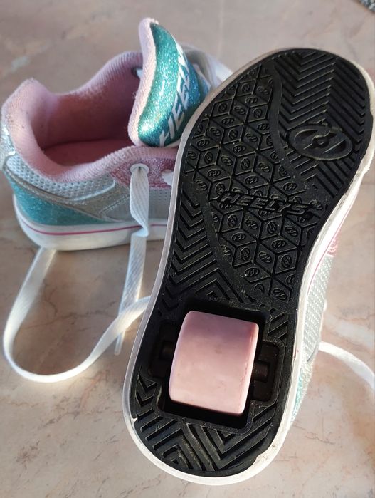 Детски ролер обувки Heelys