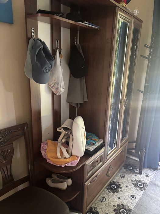 Продам БУ стол и кресла