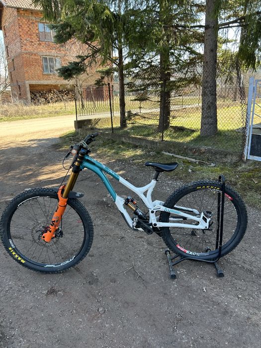 Commencal supreme 2021-M