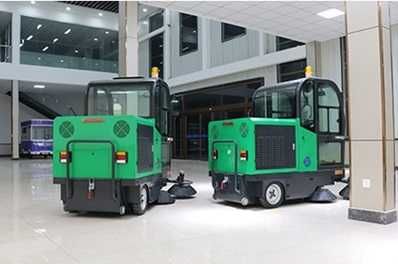 Уборочная подметальная Моющая Электро машина