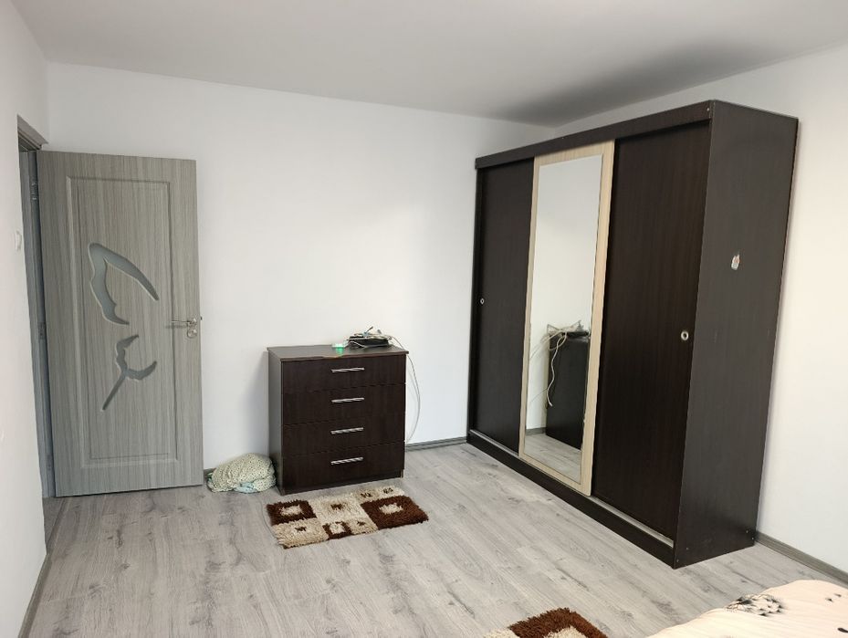 Închiriez apartament Târgoviște