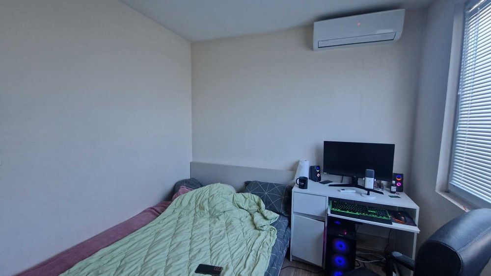 Двустаен апартамент в Студентски град