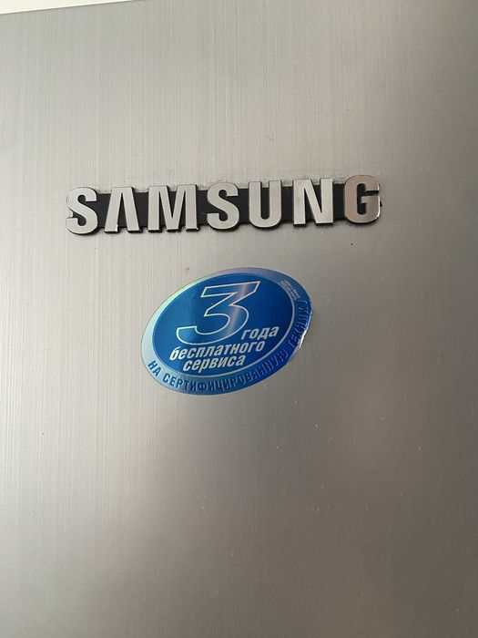 Продам холодильник Samsung side-by-side (двухдверный)