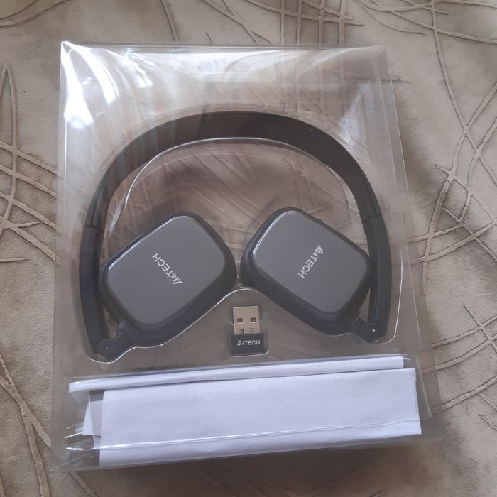 Слушалки A4 RH-200
