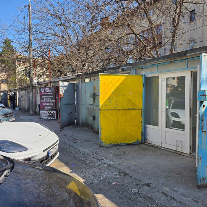 Inchiriez spatiu ideal pt xerox in complex studentesc--zona garajelor