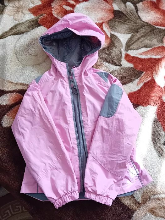 Geaca impermeabila fata 7-8 ani