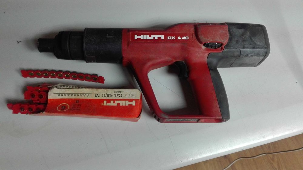 Hilti Scule si altele.