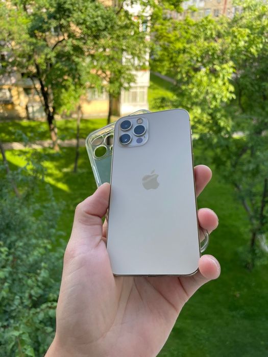 • Iphone  12 Pro • 512gb •